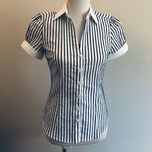 🏵 Express Pinstripe Button Down